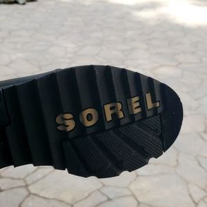 Sorel Chelsea boots